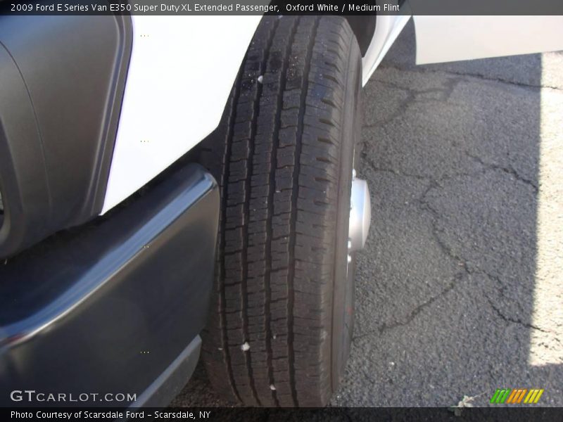 Oxford White / Medium Flint 2009 Ford E Series Van E350 Super Duty XL Extended Passenger