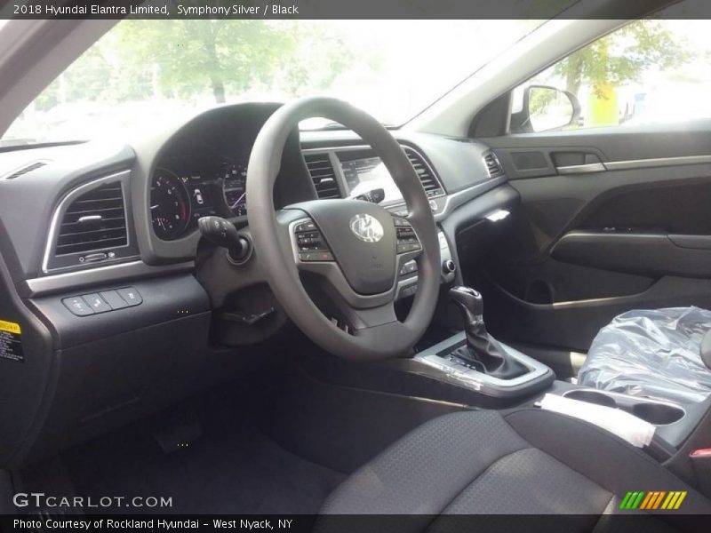 Symphony Silver / Black 2018 Hyundai Elantra Limited