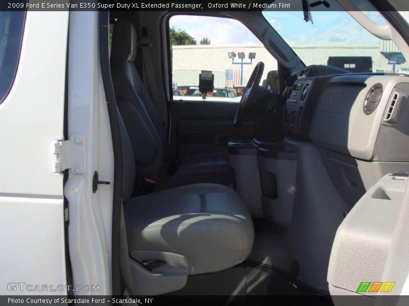 Oxford White / Medium Flint 2009 Ford E Series Van E350 Super Duty XL Extended Passenger