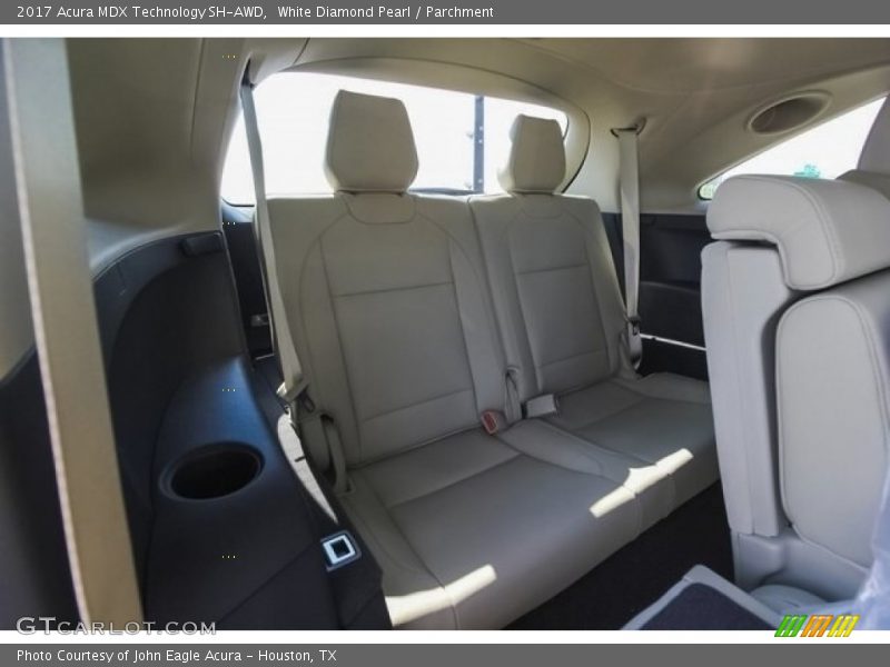 White Diamond Pearl / Parchment 2017 Acura MDX Technology SH-AWD