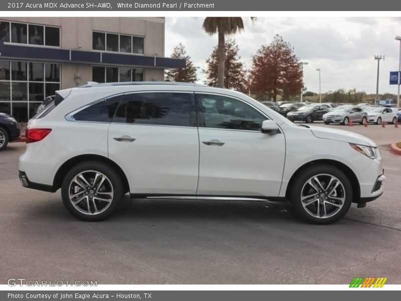 White Diamond Pearl / Parchment 2017 Acura MDX Advance SH-AWD