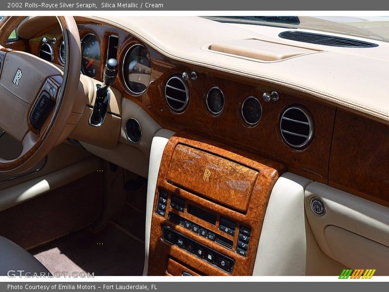Silica Metallic / Cream 2002 Rolls-Royce Silver Seraph