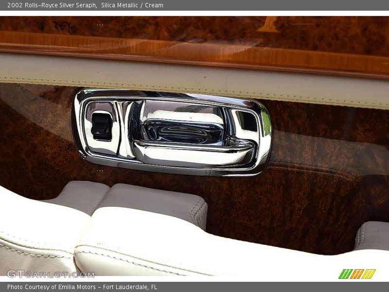 Silica Metallic / Cream 2002 Rolls-Royce Silver Seraph