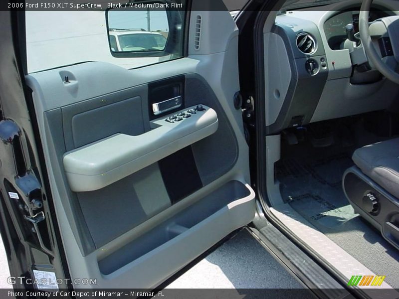 Black / Medium/Dark Flint 2006 Ford F150 XLT SuperCrew
