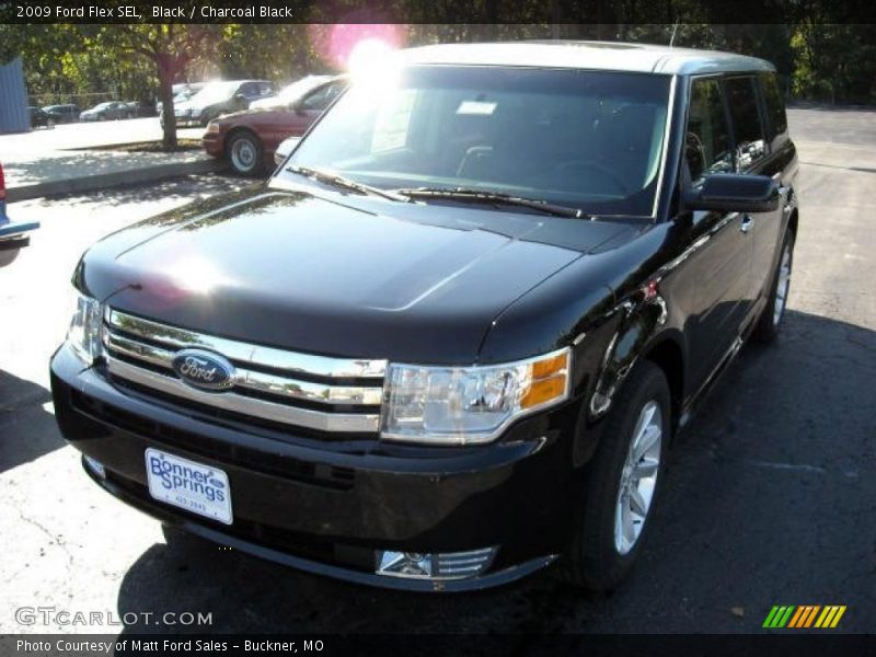 Black / Charcoal Black 2009 Ford Flex SEL