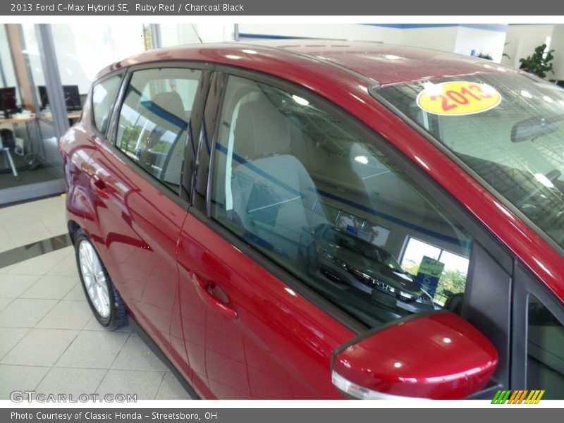 Ruby Red / Charcoal Black 2013 Ford C-Max Hybrid SE