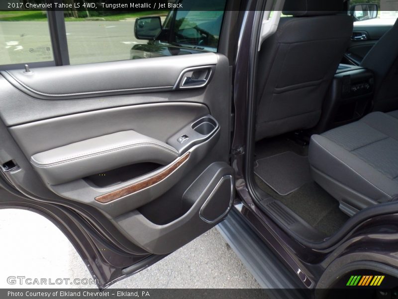 Tungsten Metallic / Jet Black 2017 Chevrolet Tahoe LS 4WD