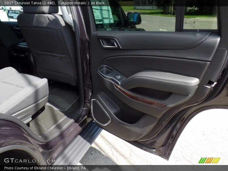 Tungsten Metallic / Jet Black 2017 Chevrolet Tahoe LS 4WD