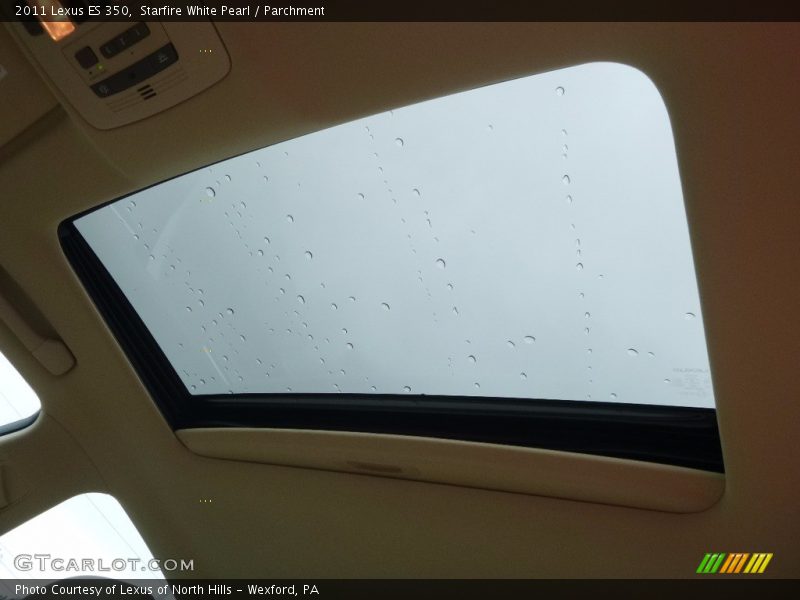 Starfire White Pearl / Parchment 2011 Lexus ES 350