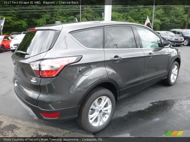 Magnetic / Charcoal Black 2017 Ford Escape SE 4WD