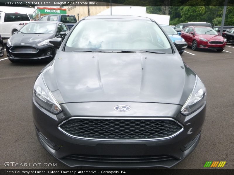 Magnetic / Charcoal Black 2017 Ford Focus SEL Hatch