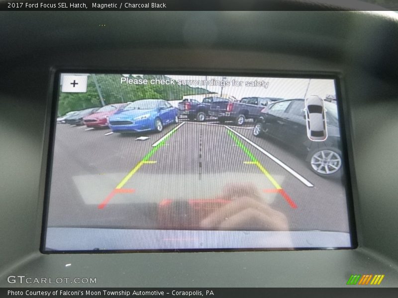 Magnetic / Charcoal Black 2017 Ford Focus SEL Hatch