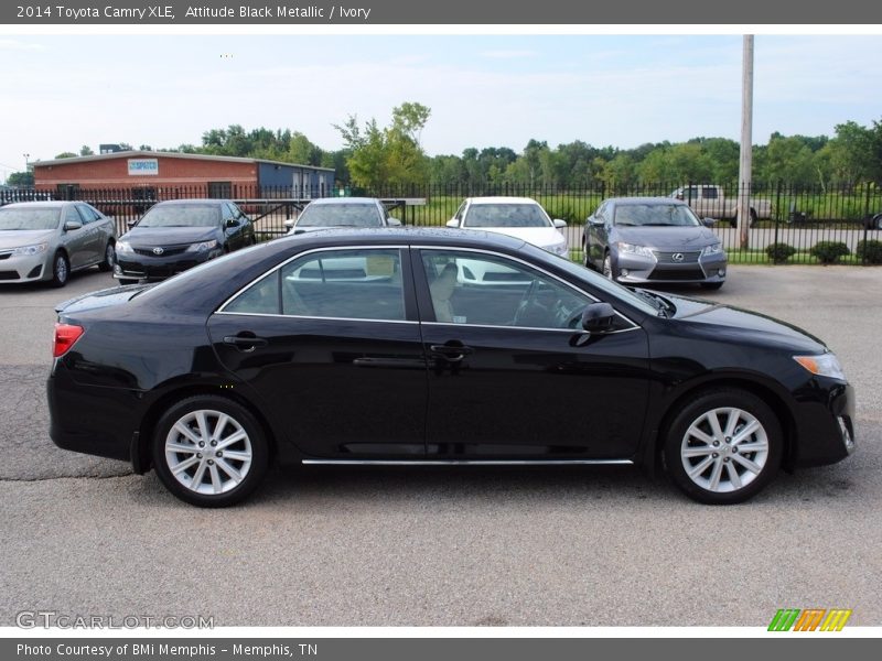 Attitude Black Metallic / Ivory 2014 Toyota Camry XLE