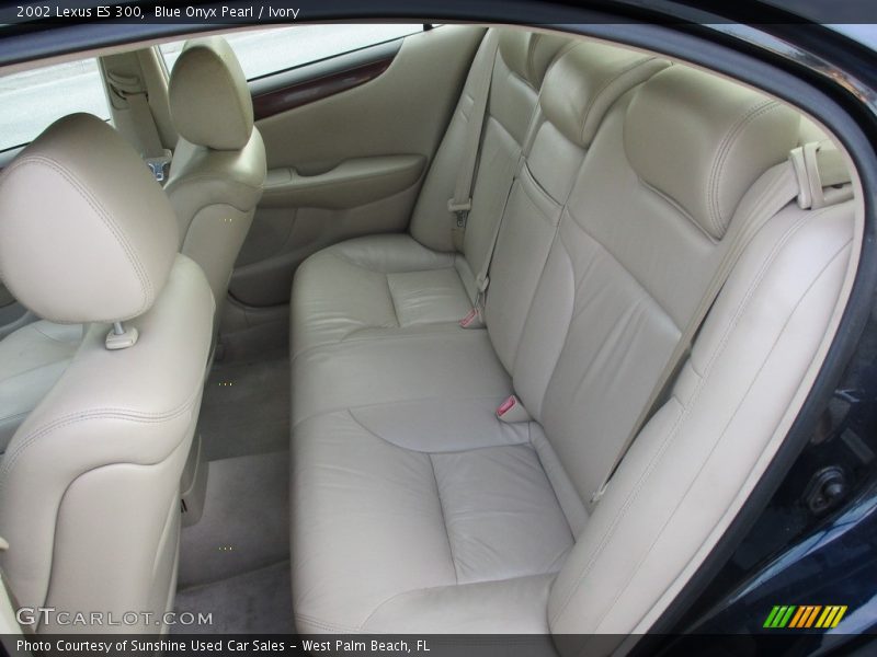 Blue Onyx Pearl / Ivory 2002 Lexus ES 300