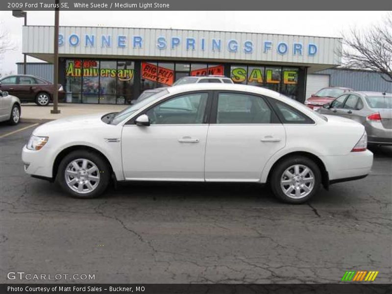White Suede / Medium Light Stone 2009 Ford Taurus SE