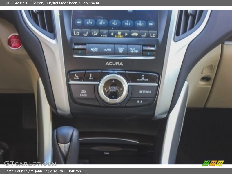 Controls of 2018 TLX Sedan