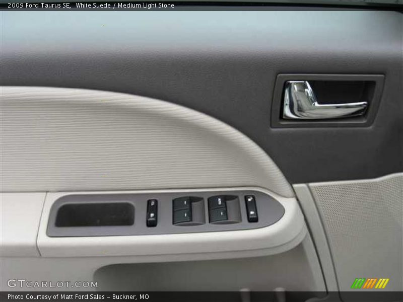 White Suede / Medium Light Stone 2009 Ford Taurus SE