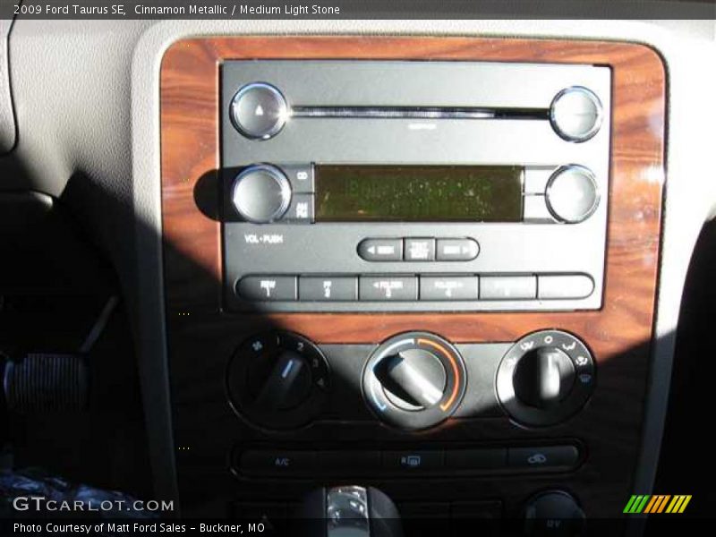 Cinnamon Metallic / Medium Light Stone 2009 Ford Taurus SE