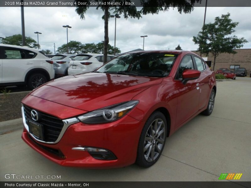 Front 3/4 View of 2018 MAZDA3 Grand Touring 4 Door