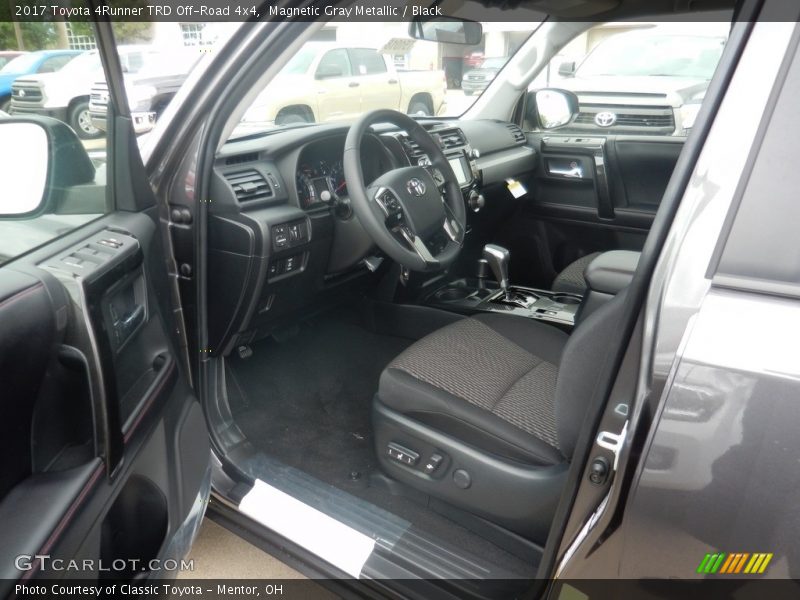Magnetic Gray Metallic / Black 2017 Toyota 4Runner TRD Off-Road 4x4