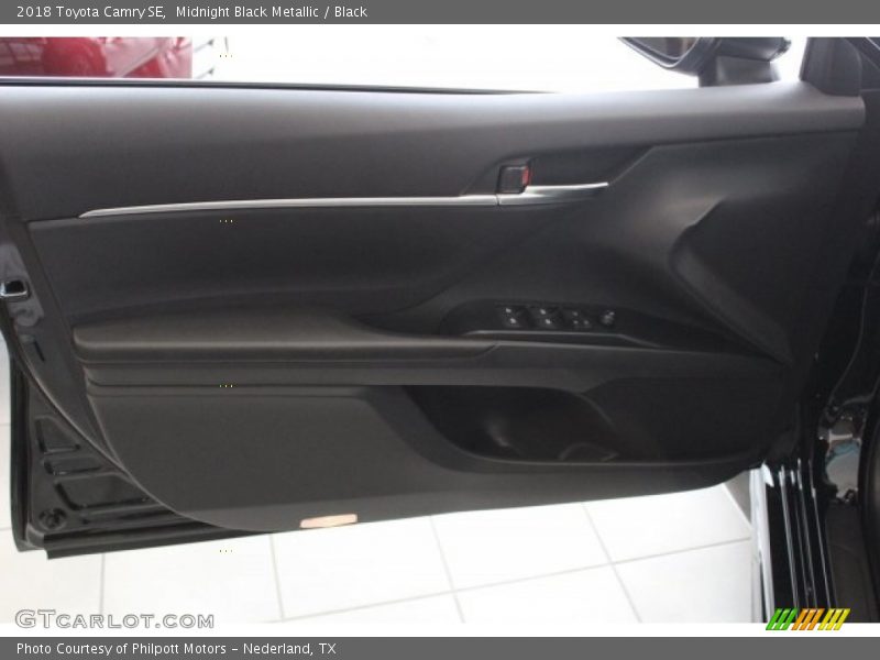 Midnight Black Metallic / Black 2018 Toyota Camry SE