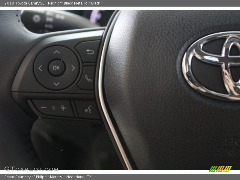 Midnight Black Metallic / Black 2018 Toyota Camry SE