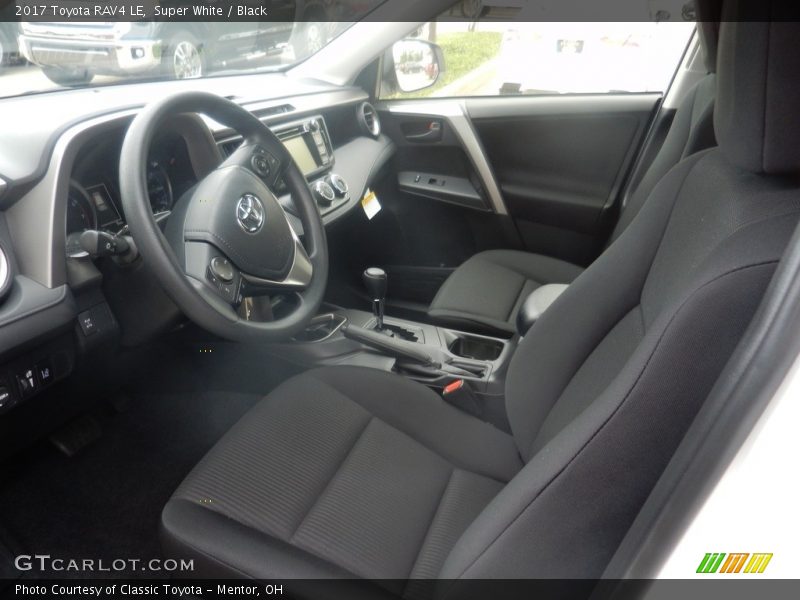 Super White / Black 2017 Toyota RAV4 LE
