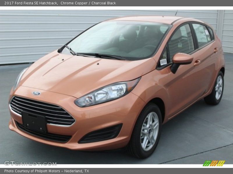Front 3/4 View of 2017 Fiesta SE Hatchback