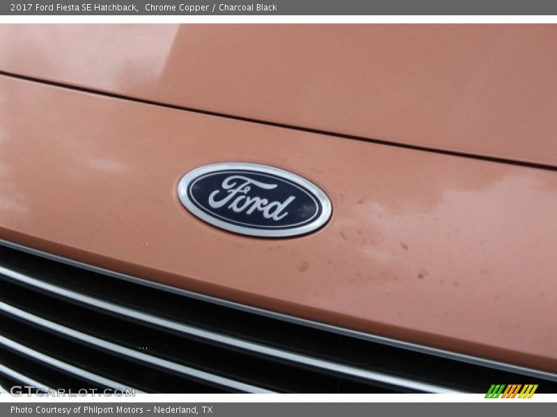 Chrome Copper / Charcoal Black 2017 Ford Fiesta SE Hatchback