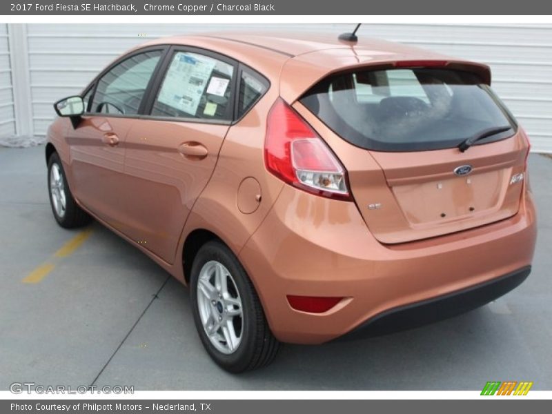 Chrome Copper / Charcoal Black 2017 Ford Fiesta SE Hatchback