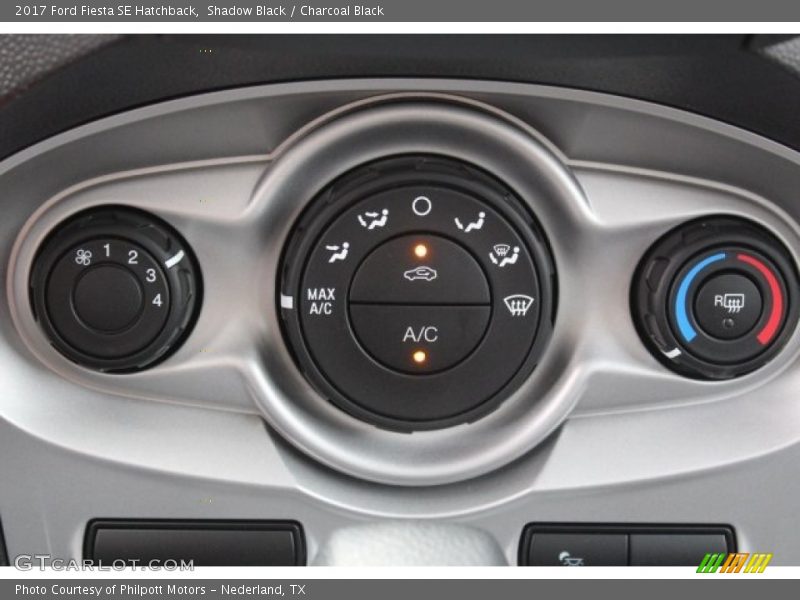 Shadow Black / Charcoal Black 2017 Ford Fiesta SE Hatchback