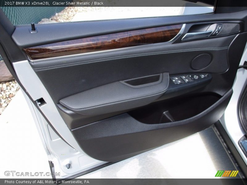 Glacier Silver Metallic / Black 2017 BMW X3 xDrive28i