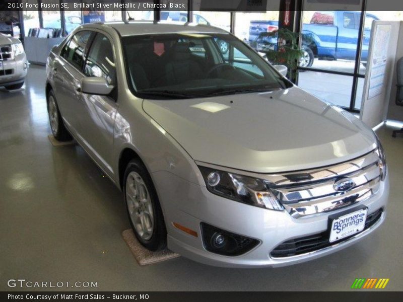 Brilliant Silver Metallic / Charcoal Black 2010 Ford Fusion SE