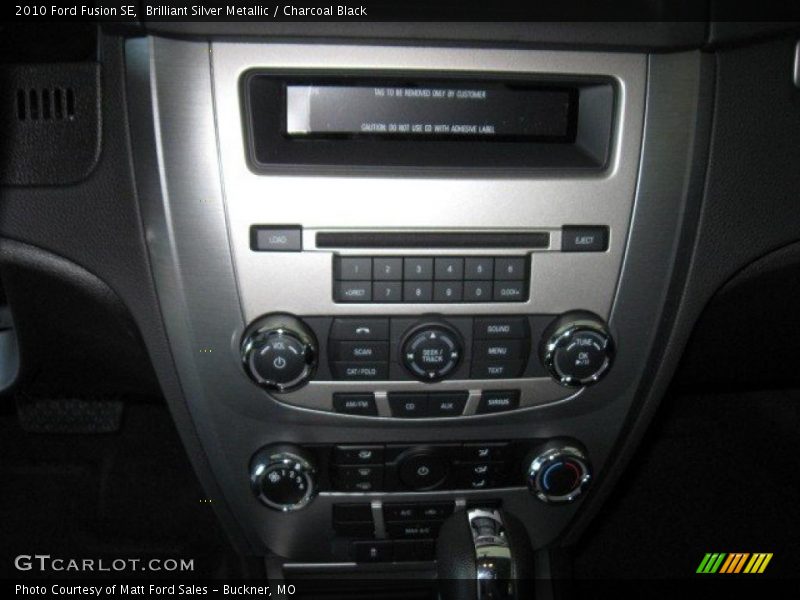 Brilliant Silver Metallic / Charcoal Black 2010 Ford Fusion SE