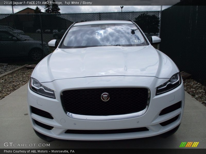 Fuji White / Ebony 2018 Jaguar F-PACE 25t AWD Prestige