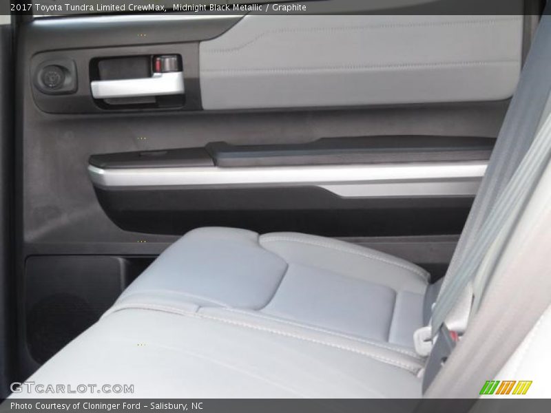 Midnight Black Metallic / Graphite 2017 Toyota Tundra Limited CrewMax