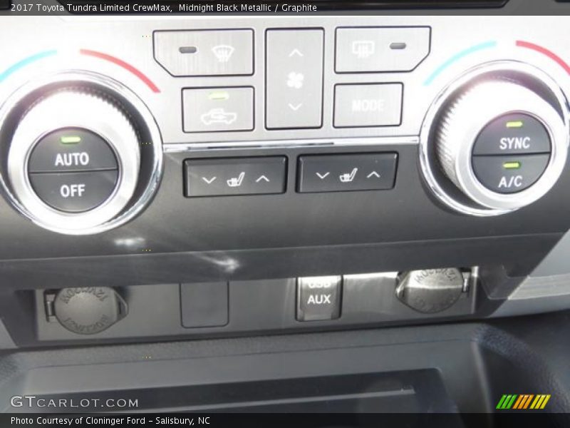 Midnight Black Metallic / Graphite 2017 Toyota Tundra Limited CrewMax