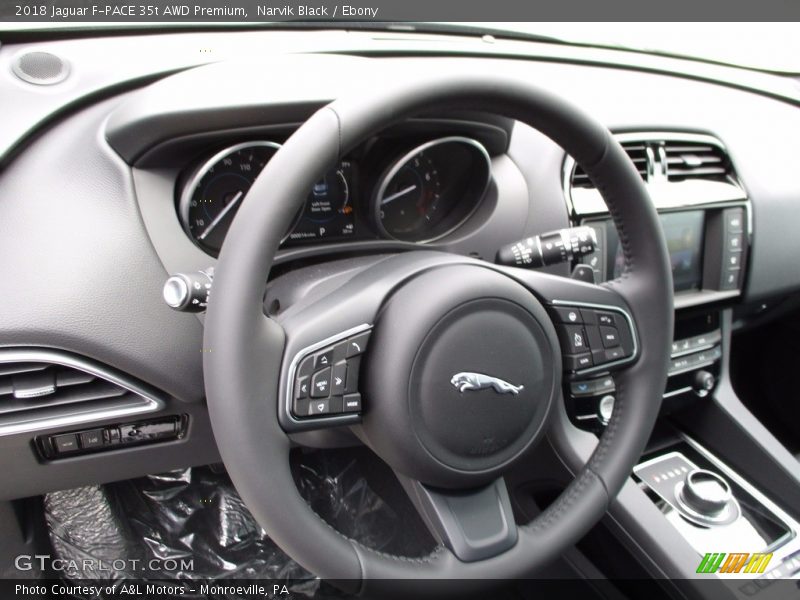  2018 F-PACE 35t AWD Premium Steering Wheel