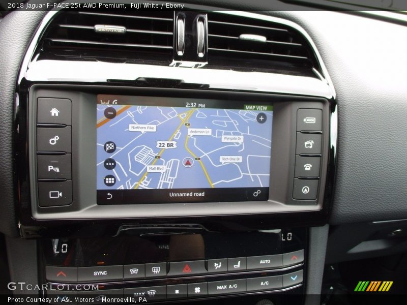 Navigation of 2018 F-PACE 25t AWD Premium