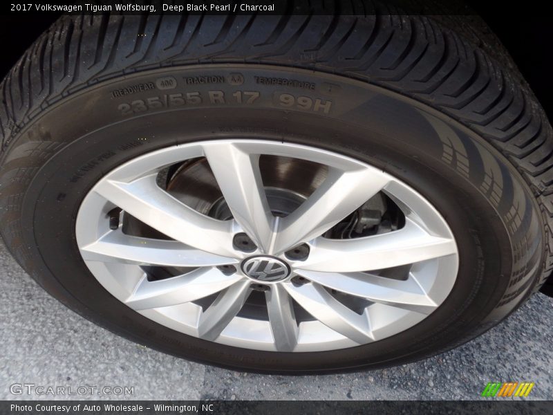 Deep Black Pearl / Charcoal 2017 Volkswagen Tiguan Wolfsburg