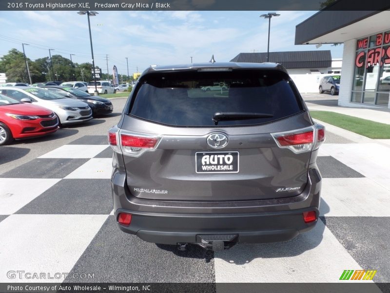 Predawn Gray Mica / Black 2016 Toyota Highlander XLE