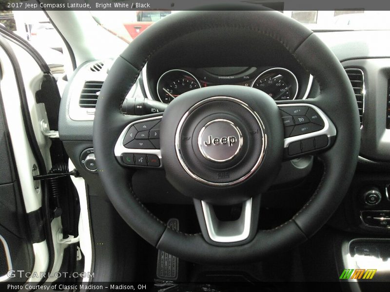 Bright White / Black 2017 Jeep Compass Latitude