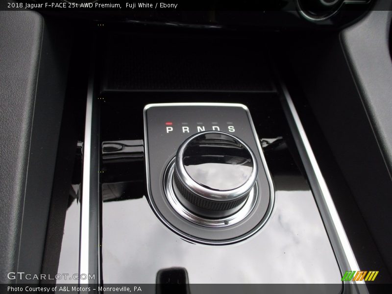Fuji White / Ebony 2018 Jaguar F-PACE 25t AWD Premium