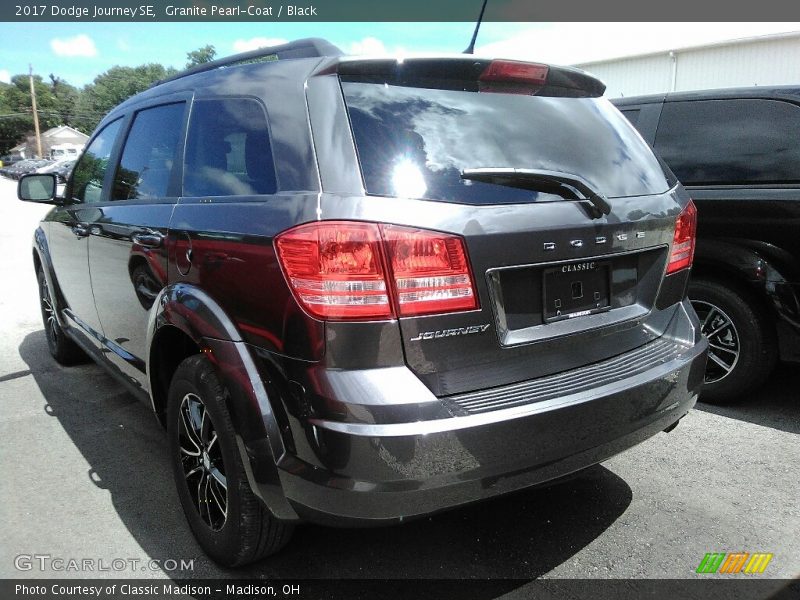 Granite Pearl-Coat / Black 2017 Dodge Journey SE
