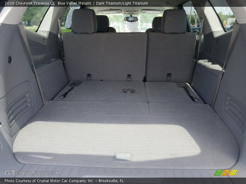 Blue Velvet Metallic / Dark Titanium/Light Titanium 2016 Chevrolet Traverse LS