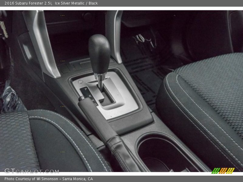 Ice Silver Metallic / Black 2016 Subaru Forester 2.5i