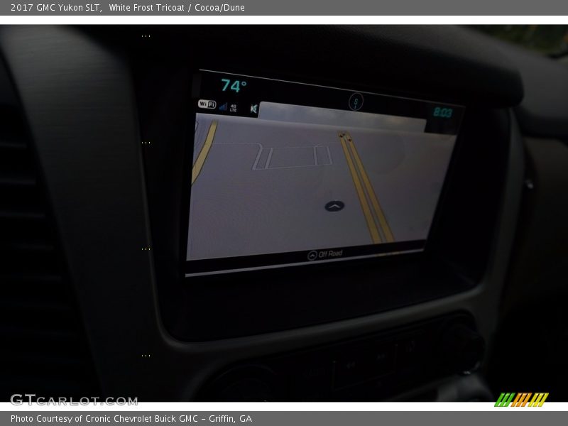 White Frost Tricoat / Cocoa/Dune 2017 GMC Yukon SLT