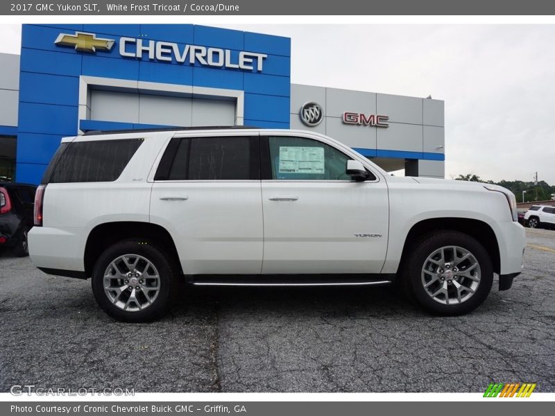 White Frost Tricoat / Cocoa/Dune 2017 GMC Yukon SLT