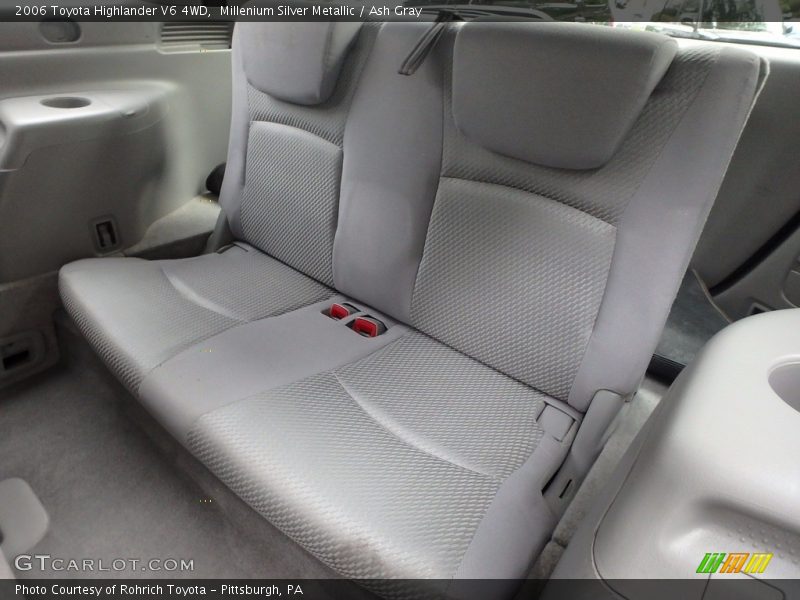 Millenium Silver Metallic / Ash Gray 2006 Toyota Highlander V6 4WD