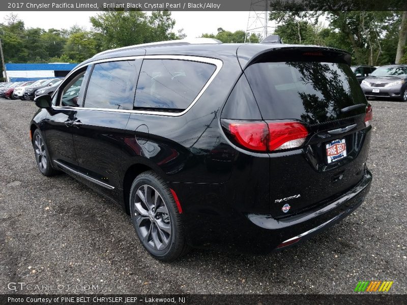 Brilliant Black Crystal Pearl / Black/Alloy 2017 Chrysler Pacifica Limited
